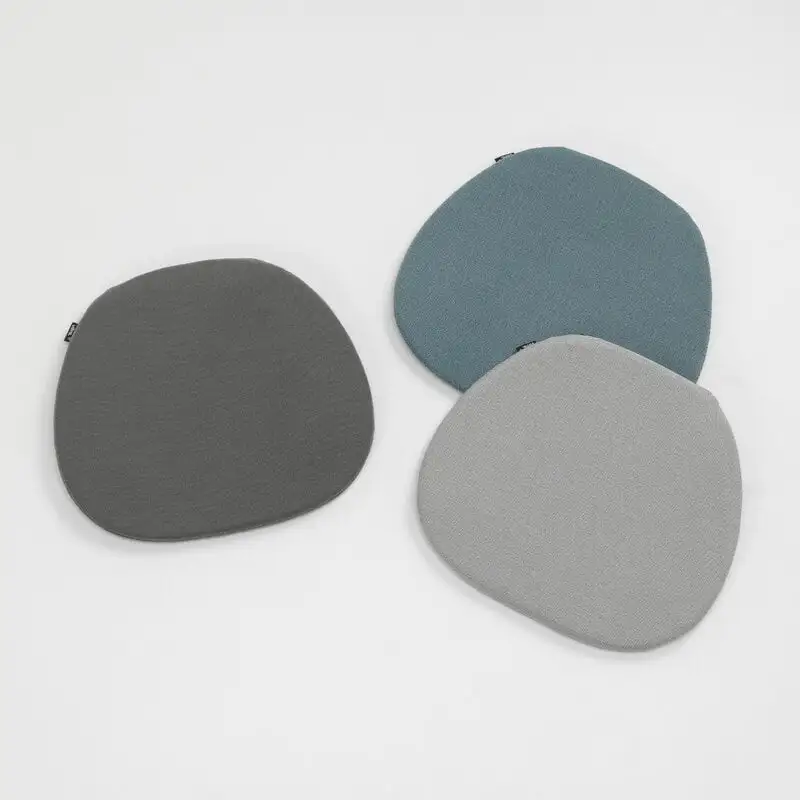 Vitra Soft Seat Outdoor Cushion B, Simmons 55 6 Vitra Soft Seat Outdoor Cushion B, Simmons 55 - Image 4