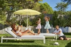 Fermob Bellevie Premium Sunlounger, Acapulco Blue - Flannel Grey 11 Fermob Bellevie Premium Sunlounger, Acapulco Blue - Flannel Grey -Fredericia Sales BELLEVIE SHADOO GRIS ARGILE CITRON GIVRE AIX VISUEL2023 ANTHONY LANNERETONNE