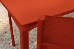 Fermob Calvi Table 195 X 95 Cm, Red Ochre -Fredericia Sales CALVI CADIZ GRIS ARGILE MONTELIMAR VISUEL2021 AURELIE LECUYER RO 1