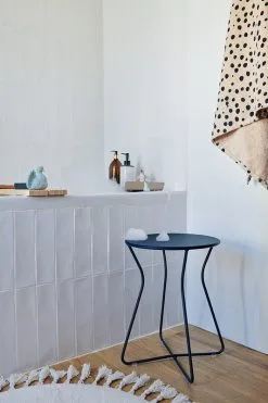 Fermob Cocotte Stool, Honey -Fredericia Sales COCOTTE BLEU ABYSSE INDOOR2022 LYON SEBASTIEN EROME