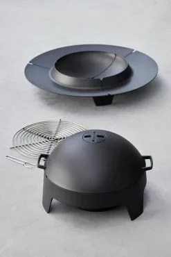 Cane-line Lid For Ember Fire Pit, Black 9 Cane-line Lid For Ember Fire Pit, Black -Fredericia Sales Ember fire pit 5 2
