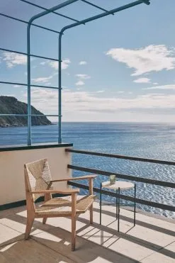 GUBI F-Chair Outdoor Lounge Chair, Natural - Teak -Fredericia Sales GUBI Gubi Goes Al Fresco TS F Chair 1