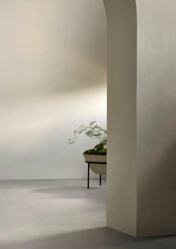 MENU Daiza Planter, 35 X 48 Cm, Ivory 7 MENU Daiza Planter, 35 X 48 Cm, Ivory - Image 5