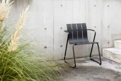 Mater Ocean Chair, Black -Fredericia Sales MaterCampaign19 OceanChair