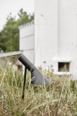 Louis Poulsen AJ Garden Bollard Lamp, Short, 3000K, Spike Without Adaptor -Fredericia Sales SS23 AJ Garden Small from top 10020role