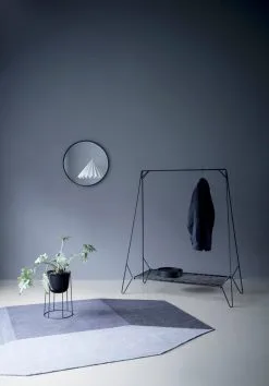 MENU Wire Pot, Black 13 MENU Wire Pot, Black -Fredericia Sales Wire Pot Location 2015 01