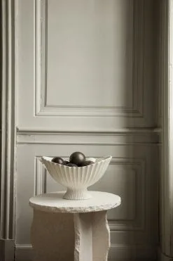 Ferm LIVING Fountain Centerpiece, Off White -Fredericia Sales fermLIVING AW21 MineralSculpturalTable FountainCentrepiece image 2